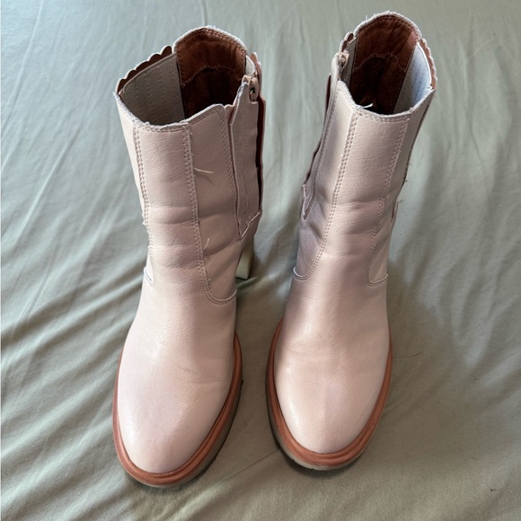 Anastasia lug Chelsea boot by oasis society - Picture 8 of 9